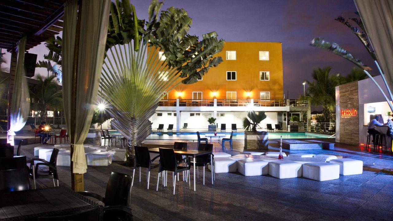 M Suites Hotel 阿克拉 外观 照片