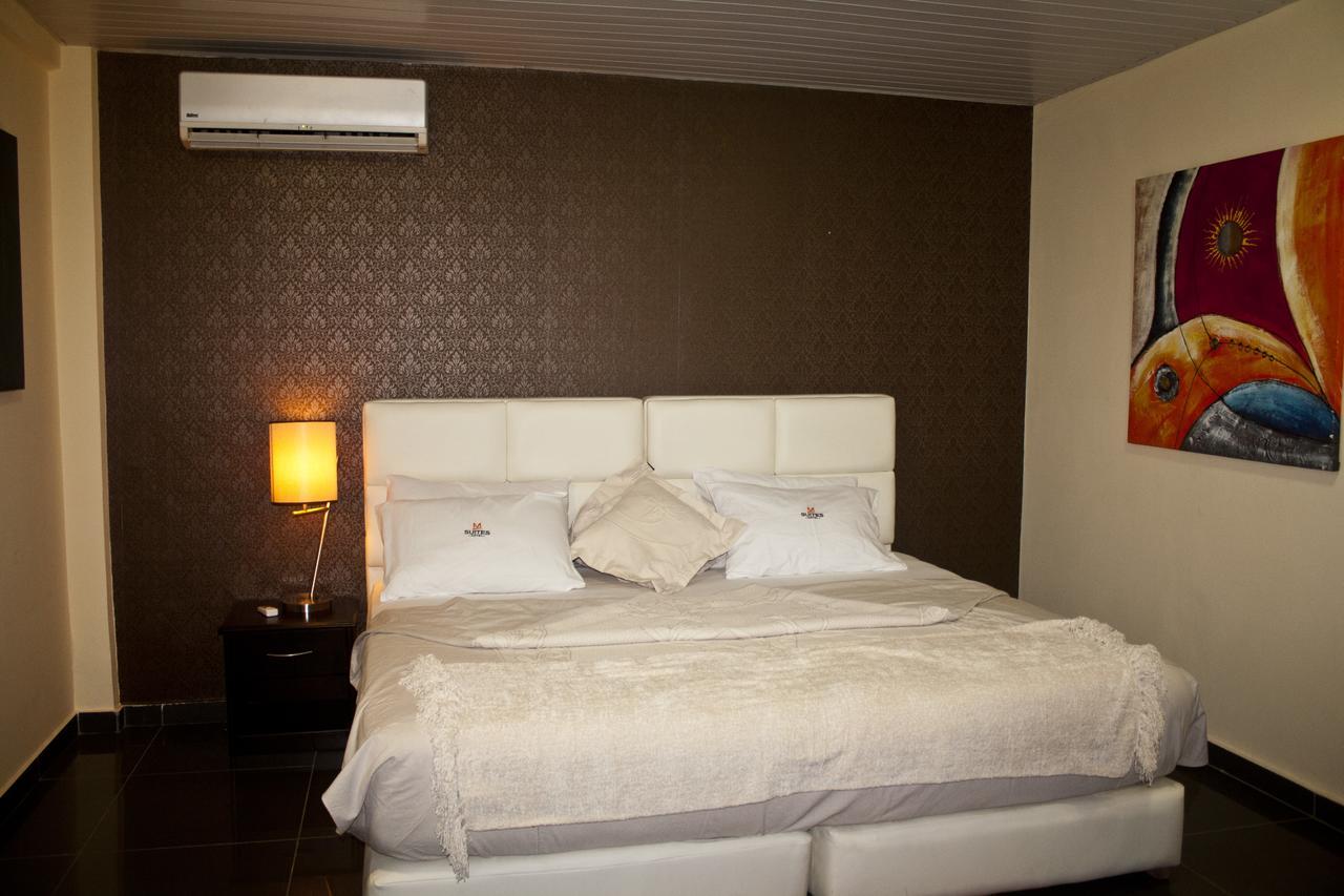 M Suites Hotel 阿克拉 外观 照片