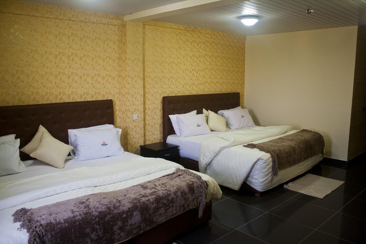 M Suites Hotel 阿克拉 外观 照片