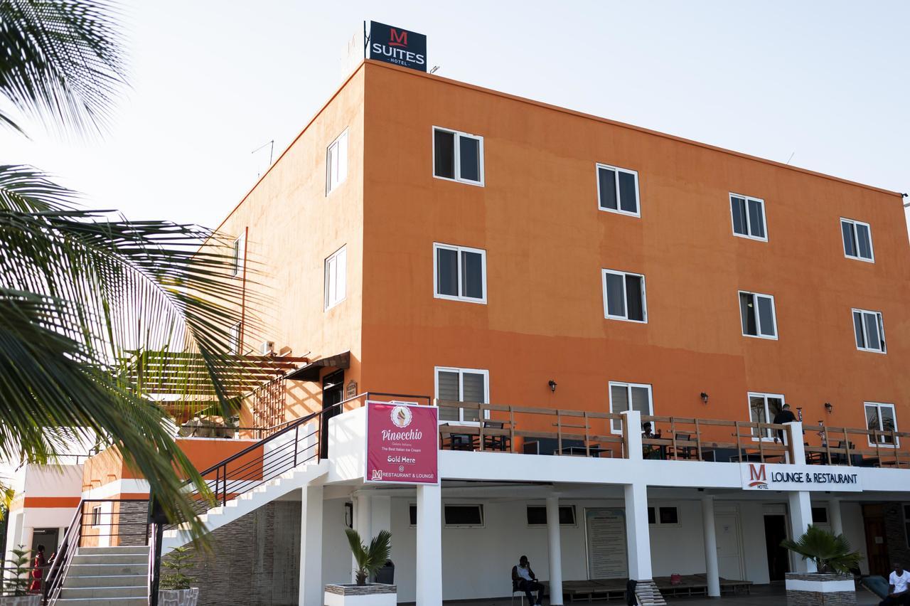 M Suites Hotel 阿克拉 外观 照片